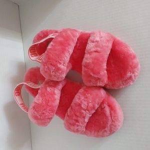 UGG slippers Women's Size 7 Color pink